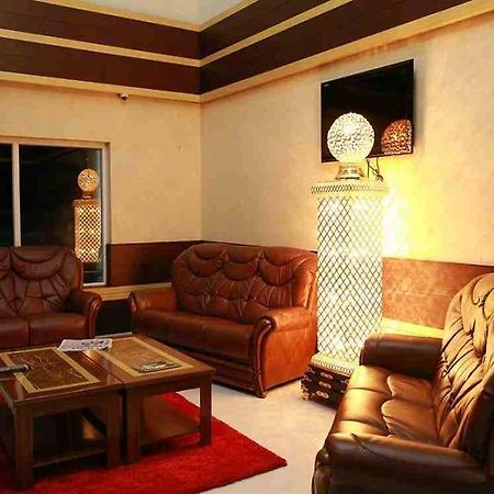 Thachaparambil Residency Ξενοδοχείο Alappuzha Εξωτερικό φωτογραφία